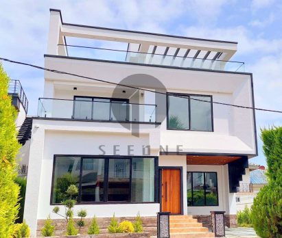خرید ویلای استخردار در رویان وازیوار