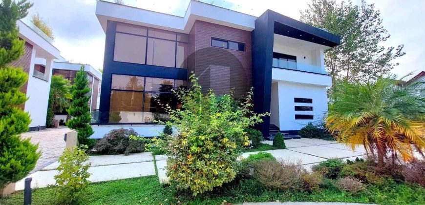 فروش ویلا لوکس بقیمت در نوشهر نخ شمال