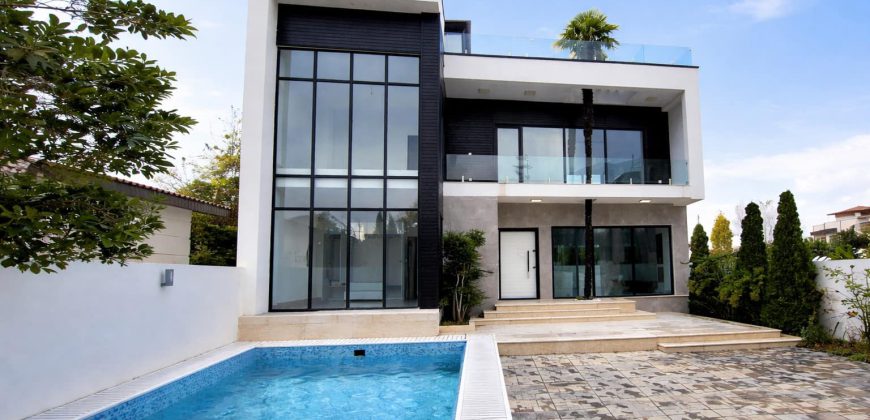 فروش ویلای استخردار سنددار در لتینگان