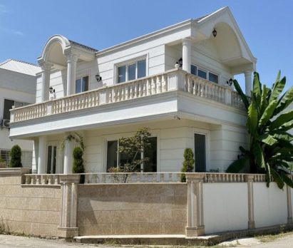 خرید ویلا کلاسیک استخردار در آرام شمال