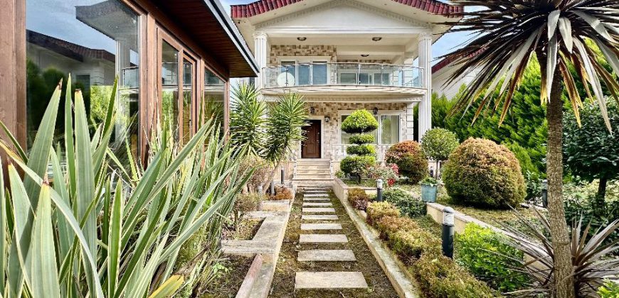 خرید ویلا کلاسیک استخردار در چلک